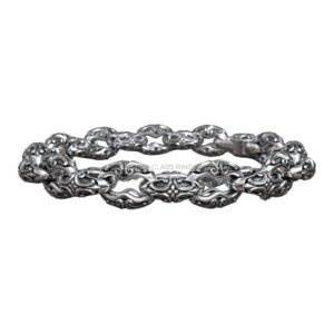 Gothic medieval ornament sterling silver chain bracelet, top-down assembled chain view