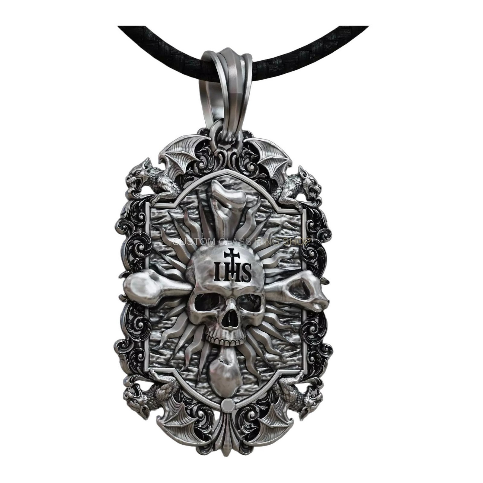 Gothic sterling silver skull pendant, centered pendant view