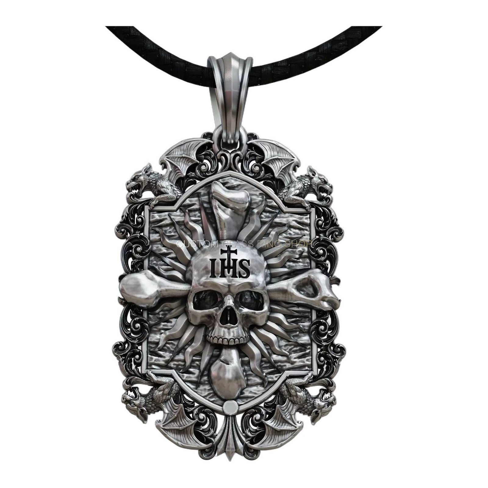 Gothic sterling silver skull pendant, front pendant detail
