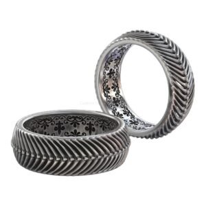 Sterling silver antiquity leaf statement ring with diagonal ribbed texture